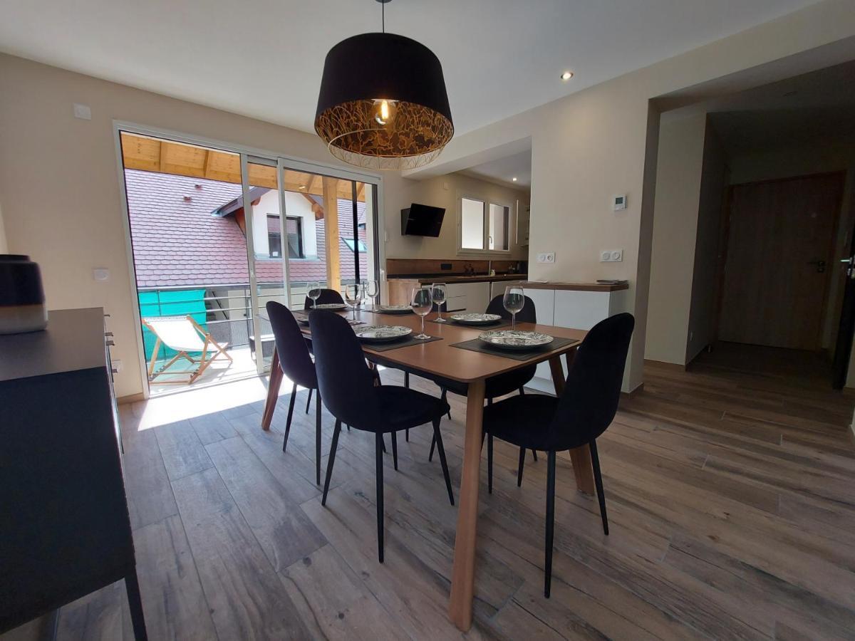 Charmant Et Spacieux Appartement A Quelques Pas Du Lac Duingt Eksteriør billede